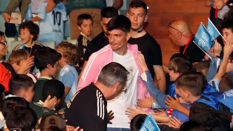 Centenario celta de vigo C. Tangana