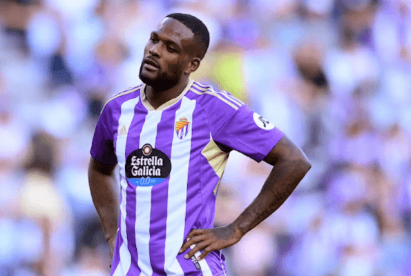 Cyle Larin en la agenda del Celta