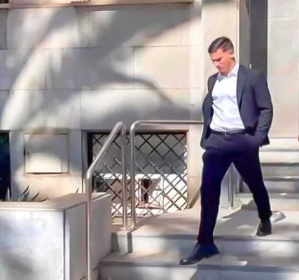 Negociación en marcha para a rescisión do contrato de Santi Mina