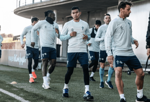 Orbelín Pineda muy cerca de fichar por el AEK de Atenas