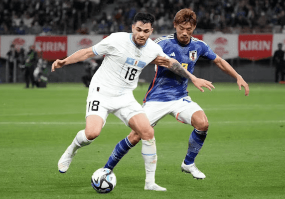 El Alavés detrás de Maxi Gómez