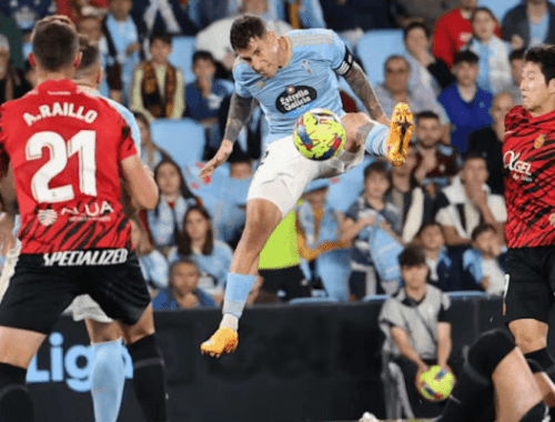 El fútbol árabe llama a la puerta de Hugo Mallo