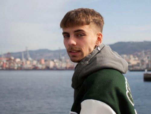 El vigués Guzmen triunfa con su versión de _Oliveira dos cen anos_