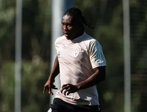 Aidoo estará 6 meses de baja