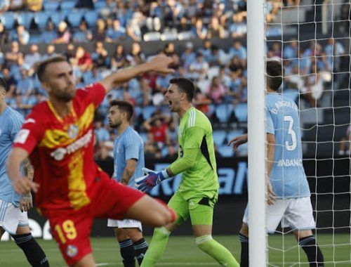 Rafa Benítez respalda a Iván Villar