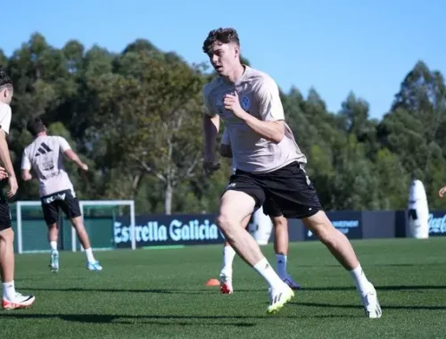 Larsen:"Quiero demostrar a la afición que puedo meter muchos goles"