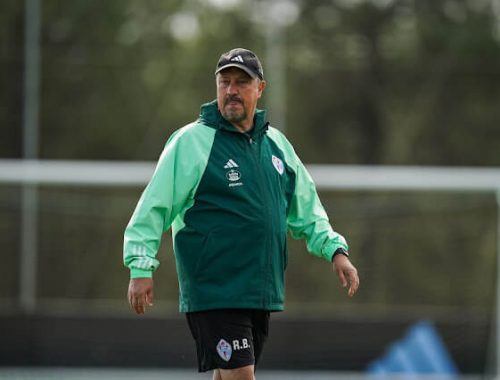 Rafa Benítez defiende sus cambios